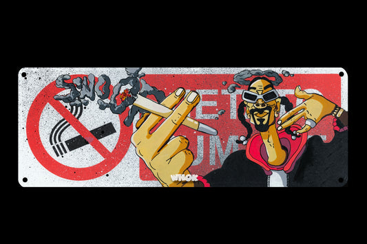 Snoop Dogg no smoking sign