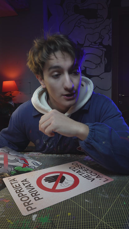 Bugs bunny & Lola private property sign